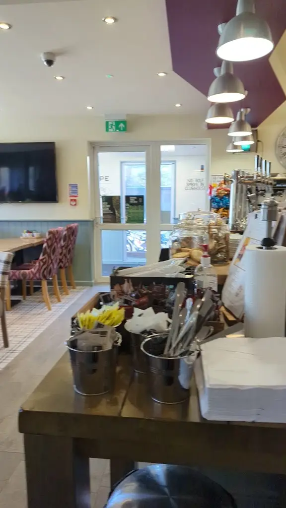 Marshall’s on The Green - Cafe Bar & Bistro restaurant in Sturminster Marshall