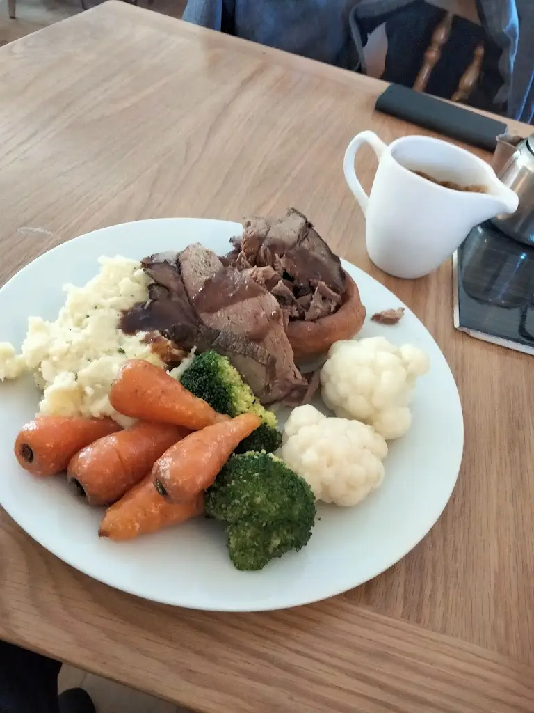 elaine wright_The Windlass Café_Stourport-on-Severn_review