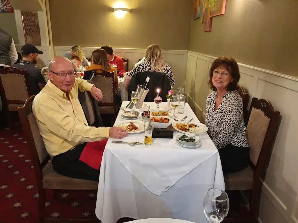 Severn Tandoori_Stourport-on-Severn_slider_image_2