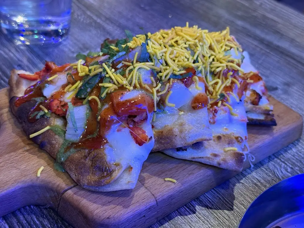 Mike Jones_Wall 2 Wall - Stourport_Stourport-on-Severn_review