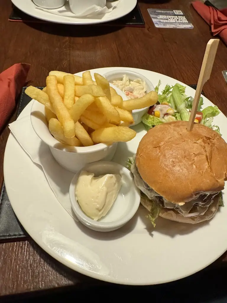 Clive Stedman_White Hart_Stradbroke_review