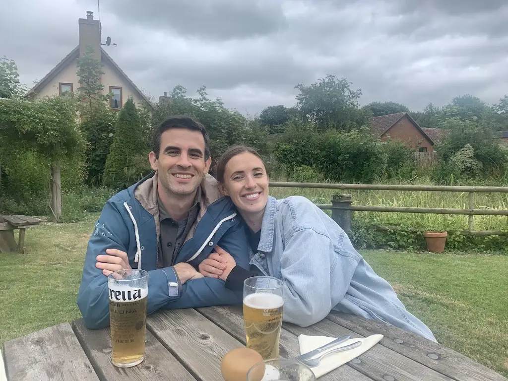 Julia Poole_Stradbroke Ivy House_Stradbroke_review