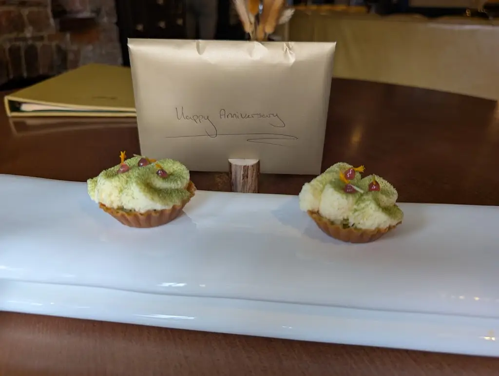 Ian Roberts_The Greyhound Beaconsfield_Beaconsfield_review