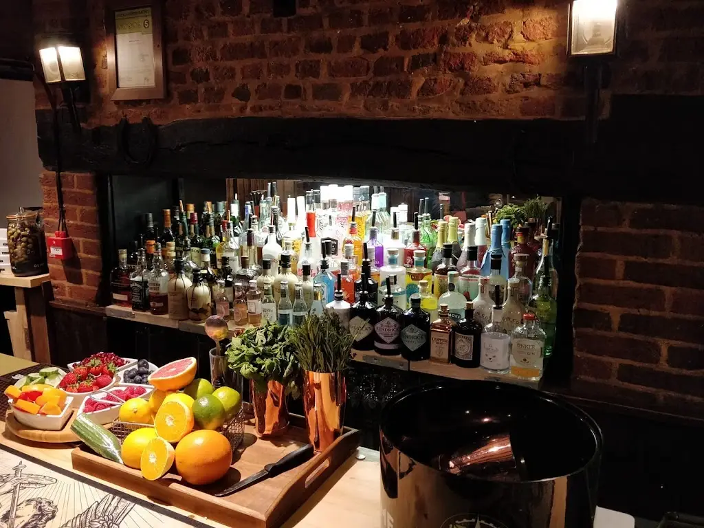 White Hart - Alehouse & Kitchen restaurant in Sturminster Newton