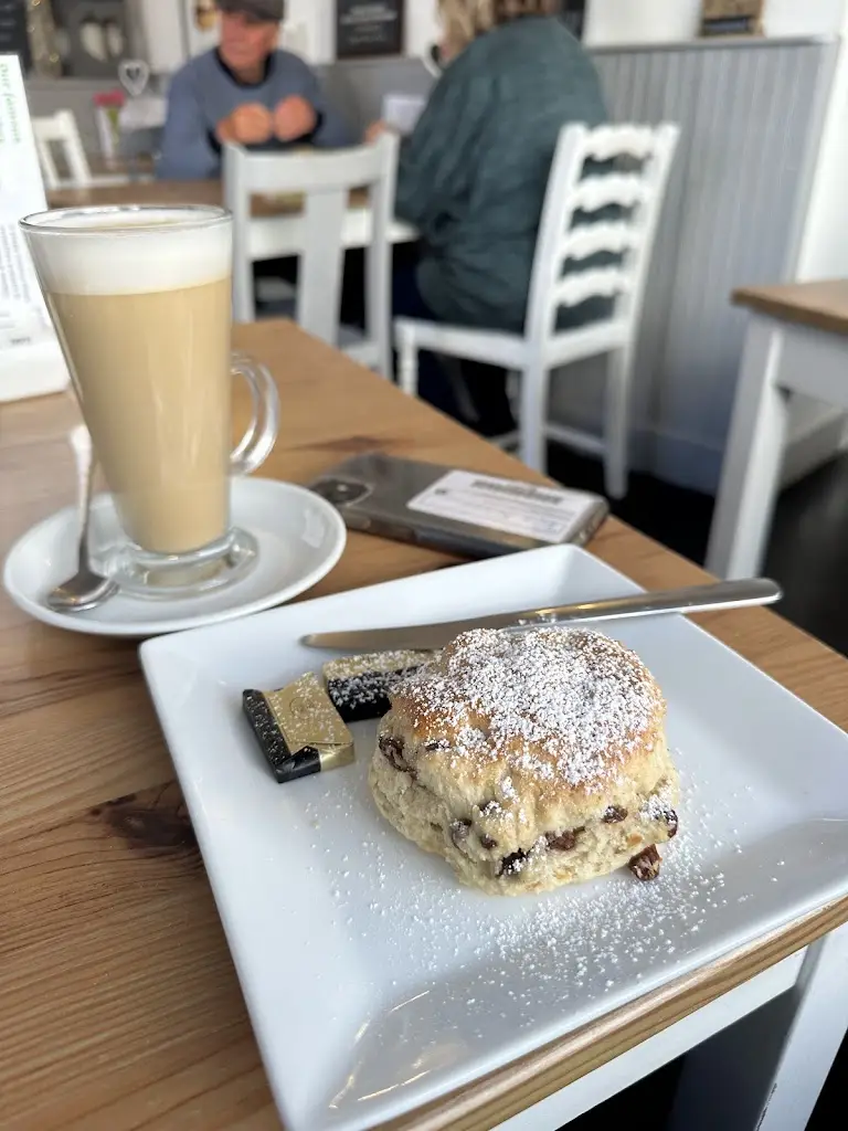 Andy Allsopp_Sweet Pea Café_Sturminster Newton_review