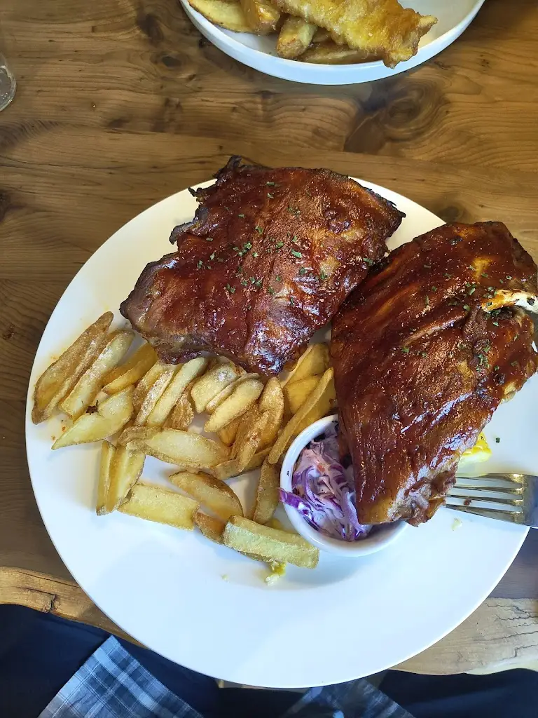 R Porkchop_The Green Man_Sturminster Newton_avis