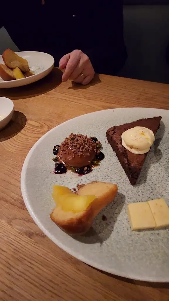 The Gosling_Surrey_slider_image_2