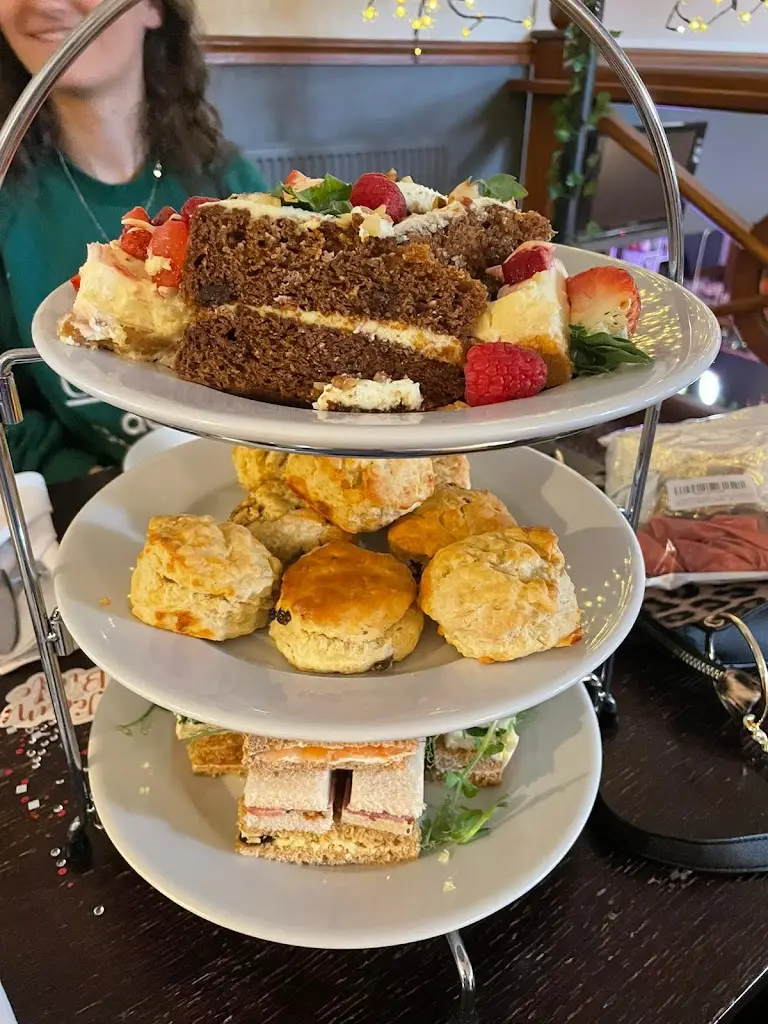 Sam Hemmings_Afternoon Tea at The Mill Bar & Grill_Stowmarket_review