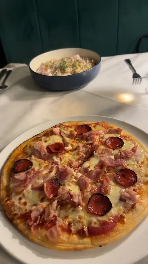 Oscar Johnson_Capriccio Italiano Restaurant_Sunbury-on-Thames_reseña