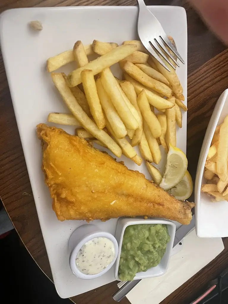 Joanna Hadley-Smith_The Crown Inn_Storrington_review