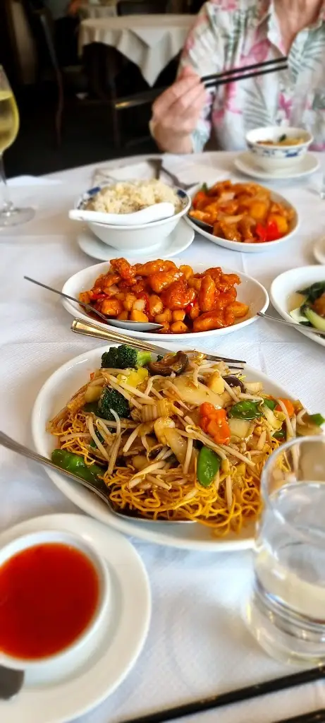 Menu_Golden Willow_Storrington_image_8