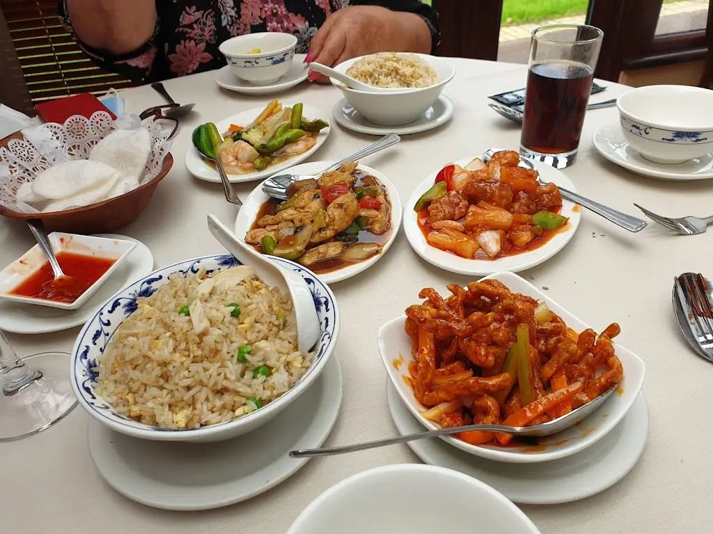 Golden Willow_Storrington_slider_image_2