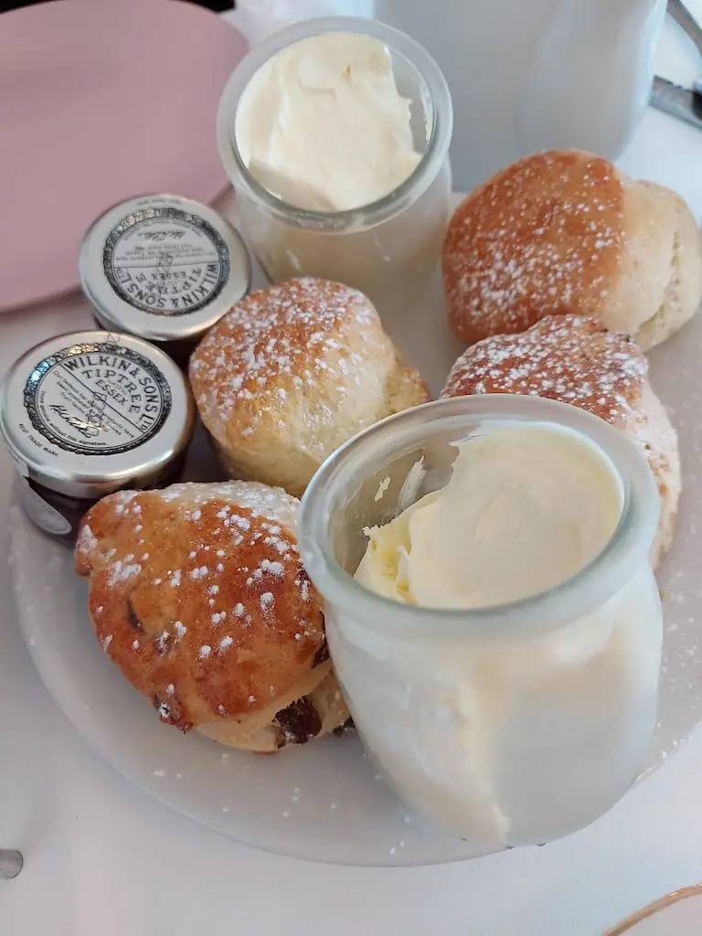 Menu_Joanna's Boutique Tearooms_Storrington_image_4