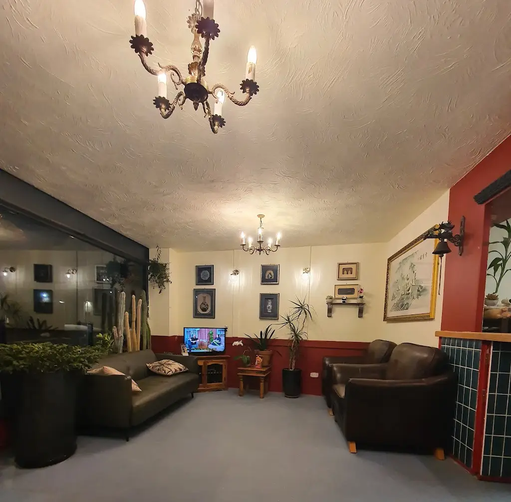 Golden Panda_Storrington_slider_image_3