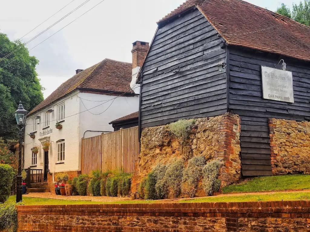 The White Lion Inn_Storrington_slider_image_3