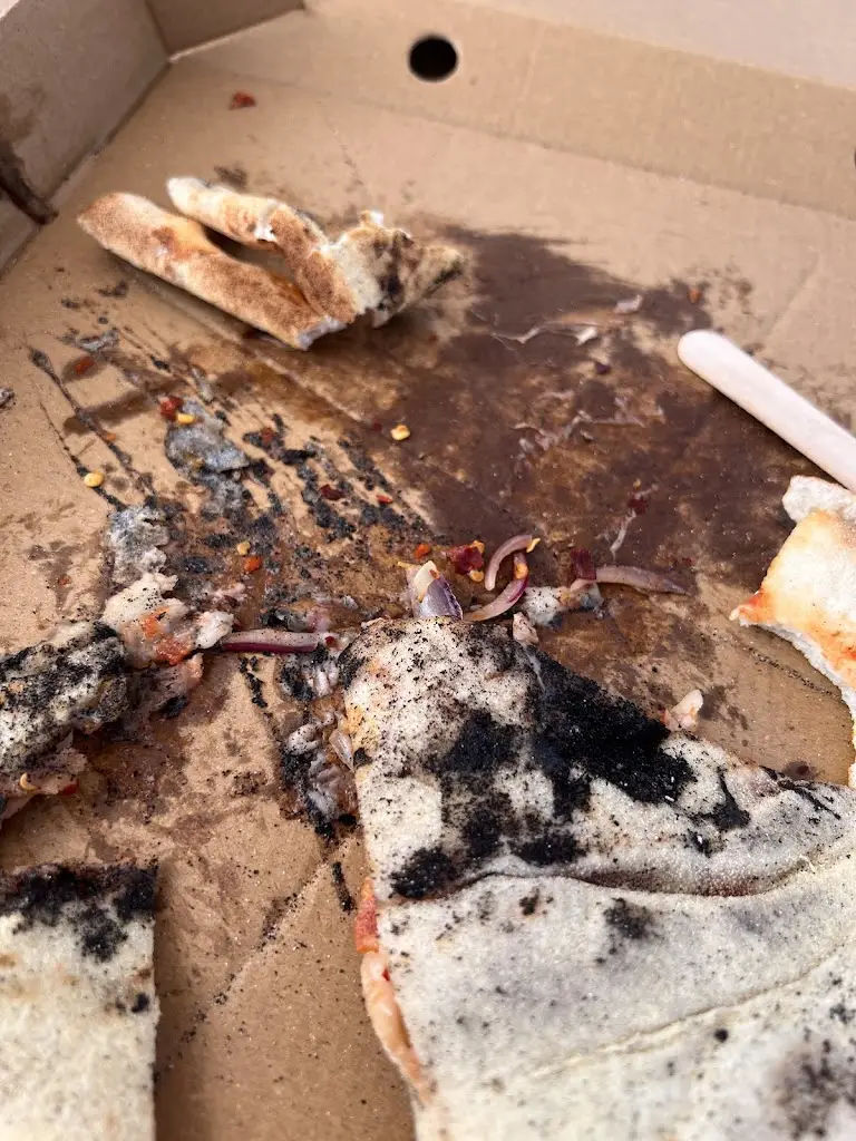 Parham Rad_The Pizza Oven_Storrington_review