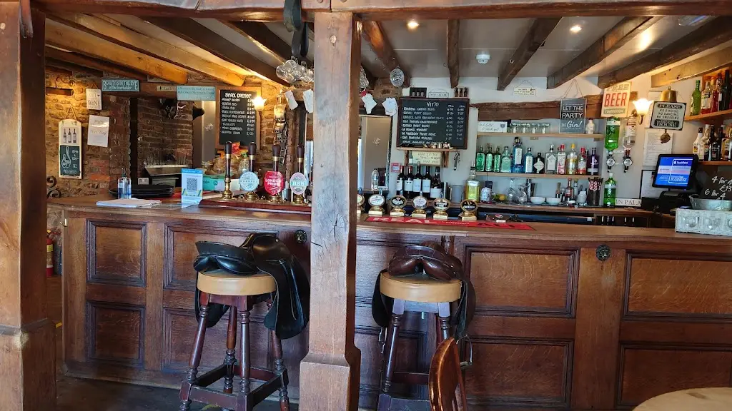 The White Horse_Storrington_slider_image_1