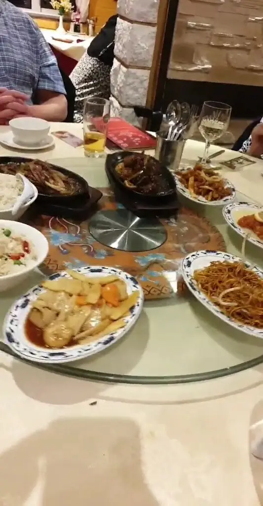 Summer Palace Restaurant_Studley_slider_image_2