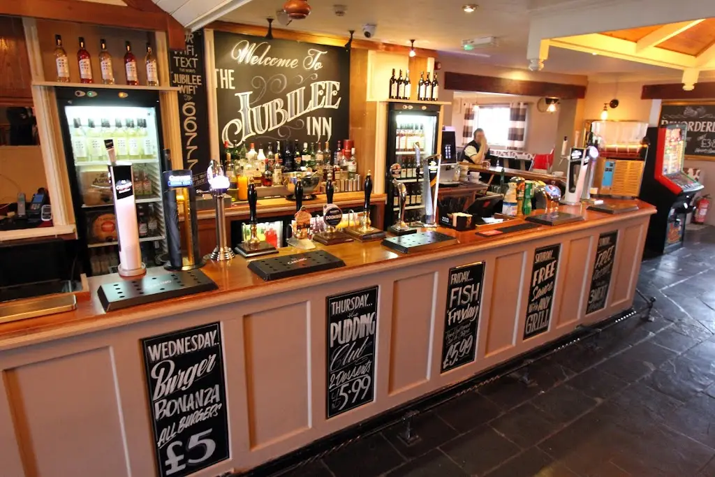 Jubilee Inn restaurant in Studley