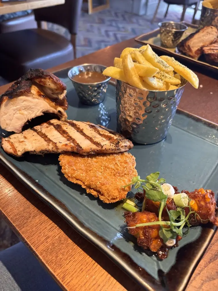 Charlotte_Harvester Dog Redditch_Studley_review