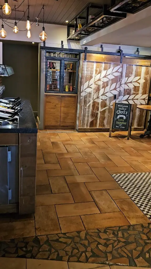 Andy Ricketts_Harvester Dog Redditch_Studley_review