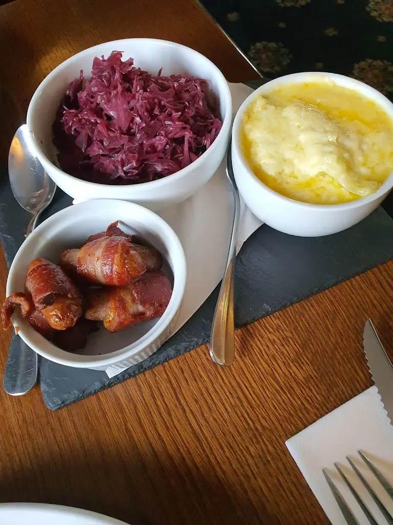 Menu_Dovecote Inn_Sutton on Trent_immagine_7