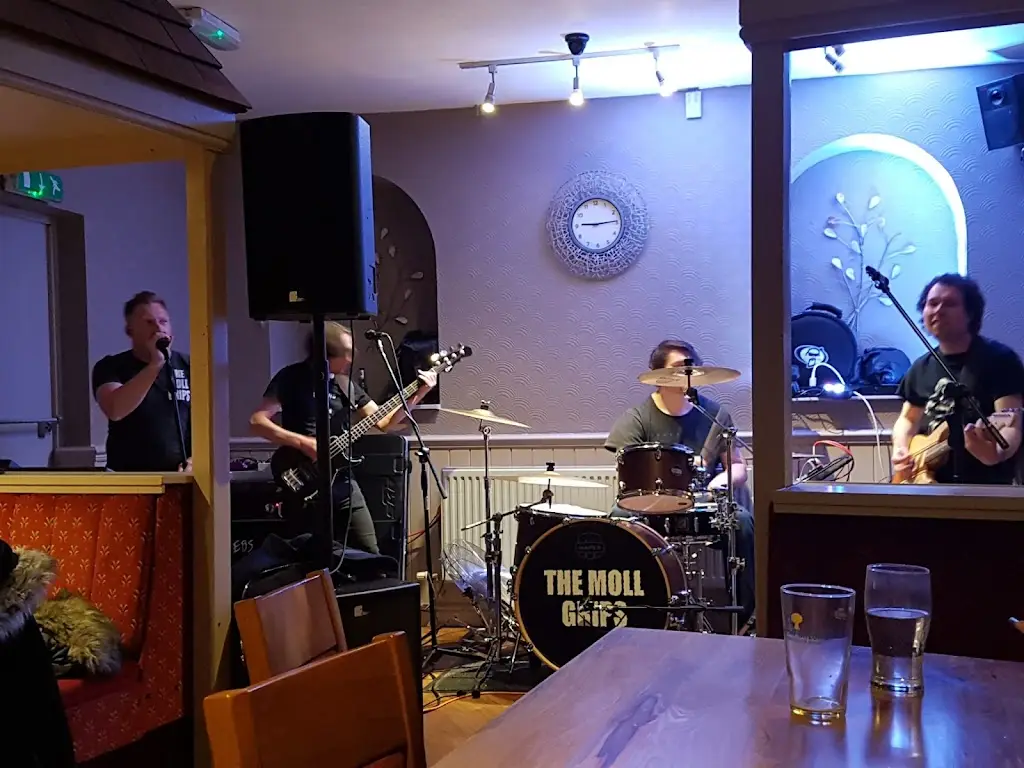 The Black Bull Inn, Kirton_Sutterton_slider_image_1