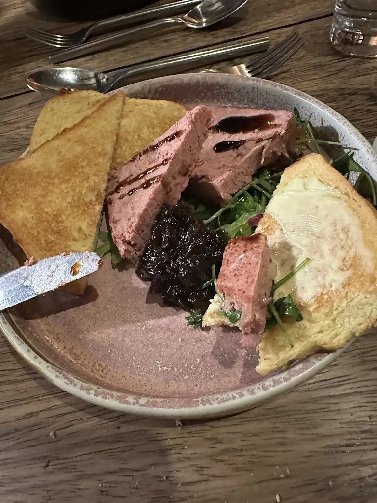 Jennie Goodman_Ye Olde Red Lion_Sutterton_review