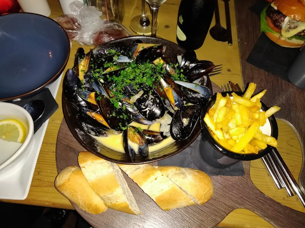 Ye Olde Red Lion_Sutterton_slider_image_2