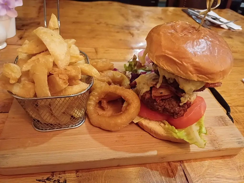 Menu_The Four Crossroads Inn, Boston, UK_Sutterton_image_7