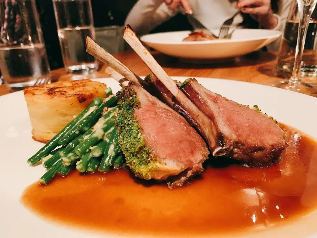 Lambs_Stratford-upon-Avon_slider_image_3