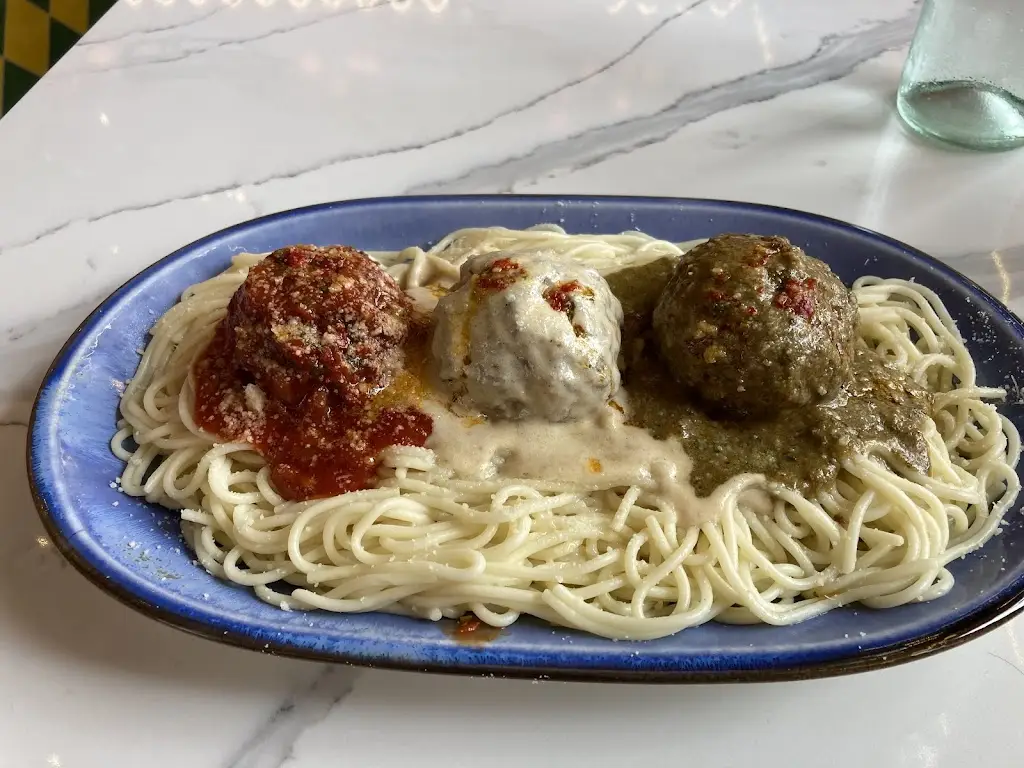 Red Hot Mamma Stratford-upon-Avon_Stratford-upon-Avon_slider_image_3