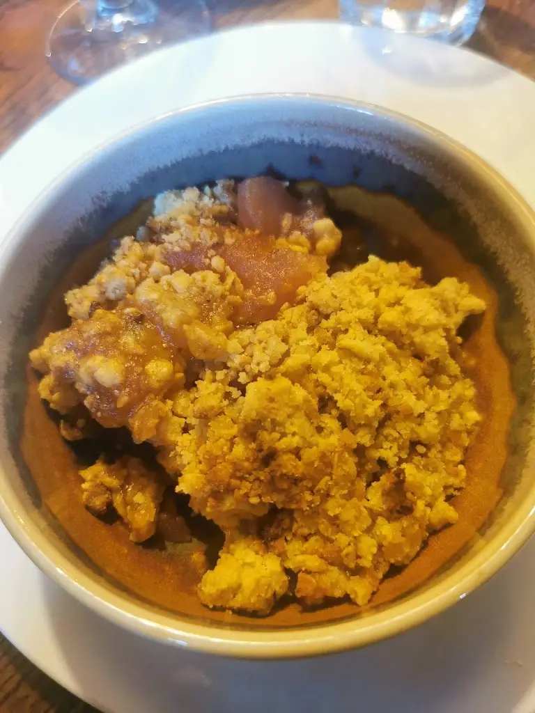 Charlotte Roitt_The One Elm_Stratford-upon-Avon_review