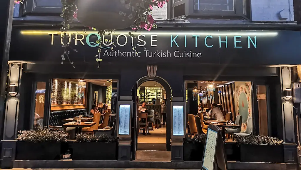Turquoise Kitchen restaurant in Stratford-upon-Avon