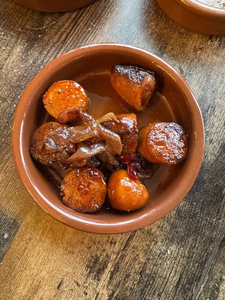 Joyce Ho_Bodega 19_Stratford-upon-Avon_review