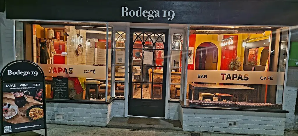 Bodega 19 restaurant in Stratford-upon-Avon