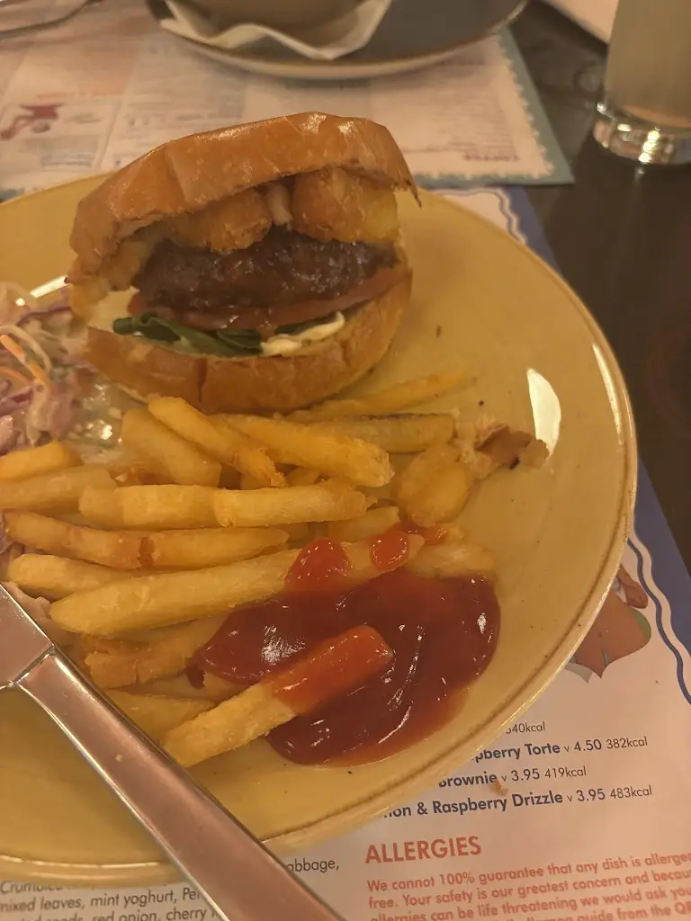 Khan Lawrence_Prospero Lounge_Stratford-upon-Avon_review