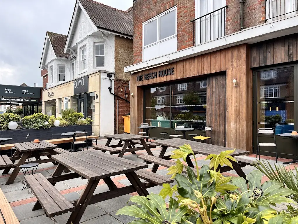 Yu-Shan Chiu_The Beech House Beaconsfield_Beaconsfield_review