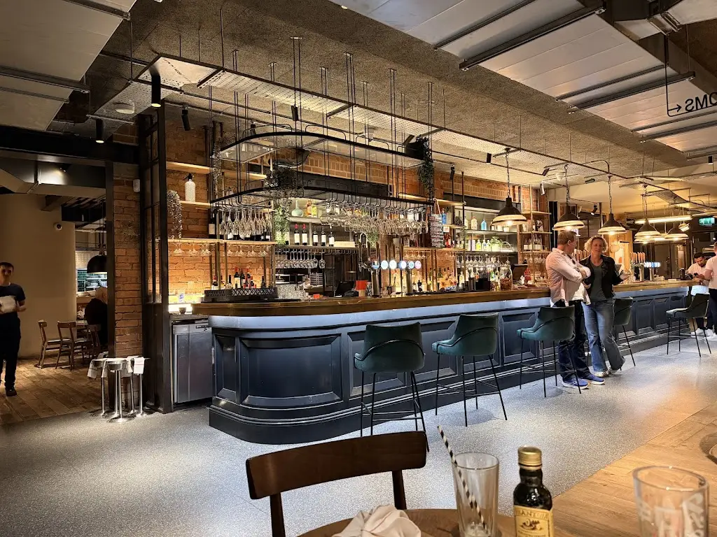 The Beech House Beaconsfield_Beaconsfield_slider_image_3