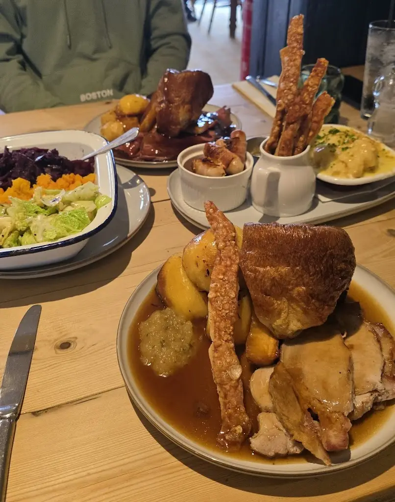 Vanessa Massey_The Brickmakers_Swanmore_review