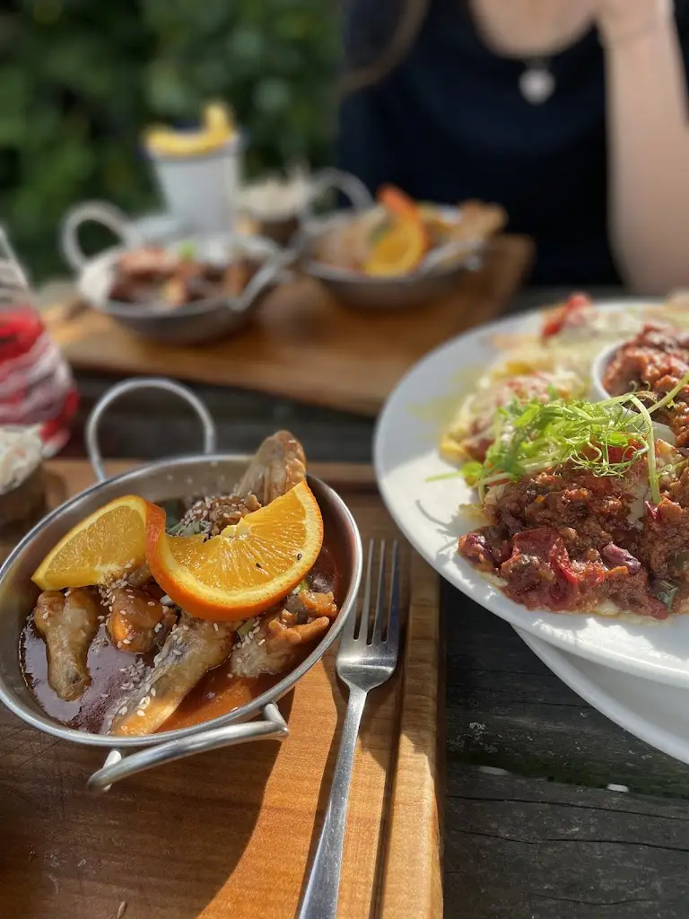 Rachel Horn_The Rising Sun_Swanmore_review