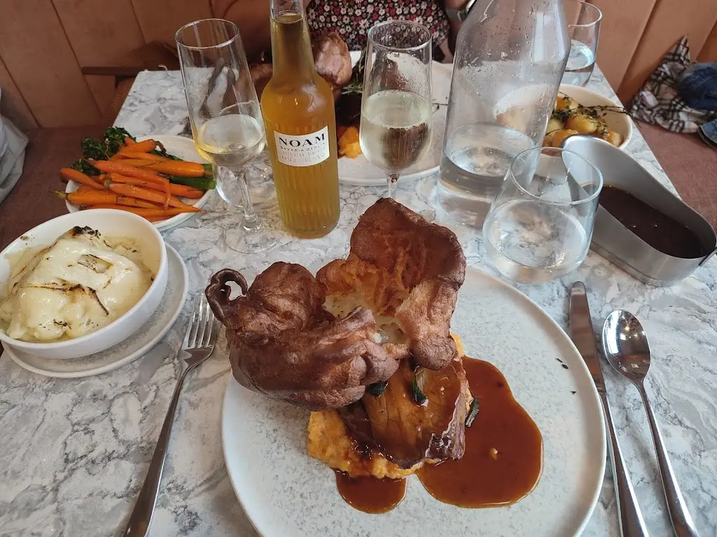 Menu_Ember_Sunderland_image_6