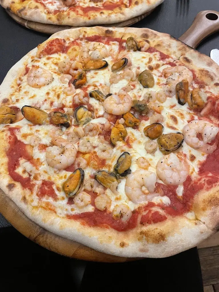 Roma Restaurant_Sunderland_slider_image_3