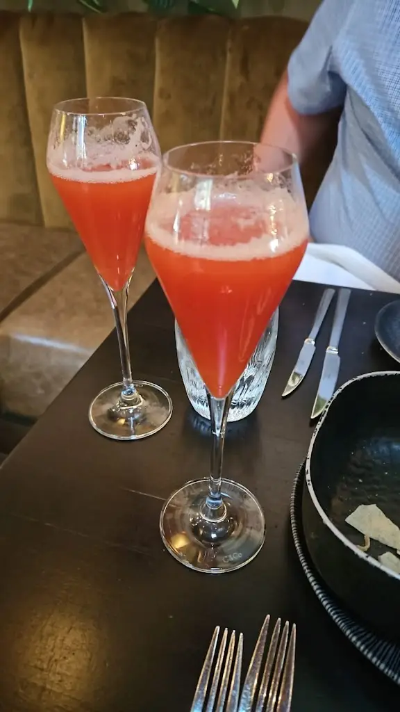 Andrew Tillman_Riwaz by Atul Kochhar_Beaconsfield_review