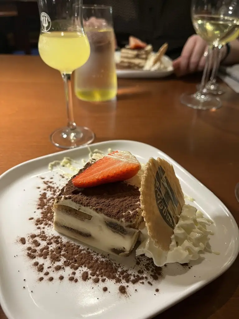 Helen Rutherford-Gregory_Angelo's Restaurant & Cocktails Bar_Sunderland_review