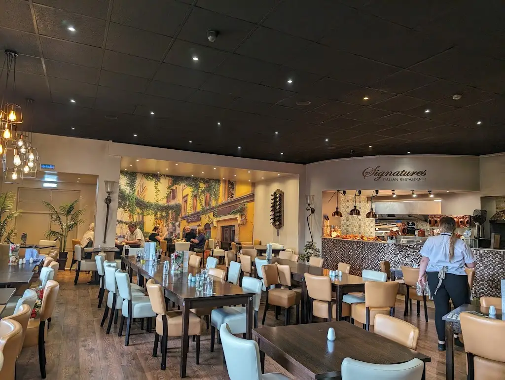 Signatures Italian Restaurant & Bar_Sunderland_slider_image_1