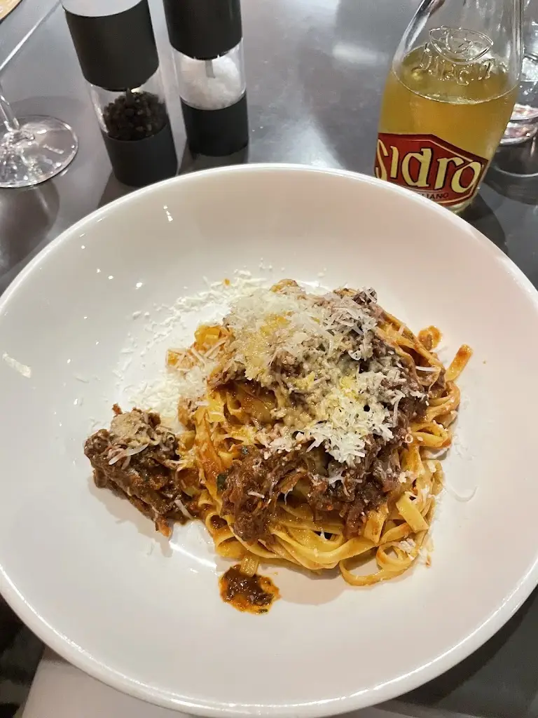 Helena Gonzalez_Bacchus_Beaconsfield_review