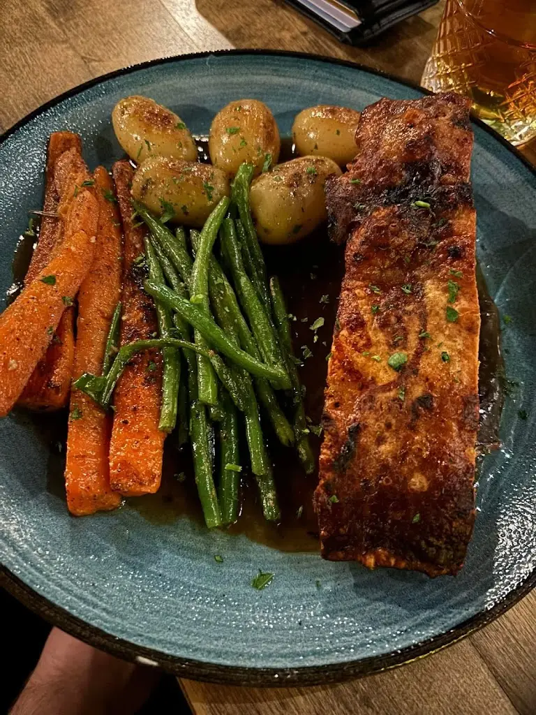 The Dining Room at No.6_Sutton_slider_image_1