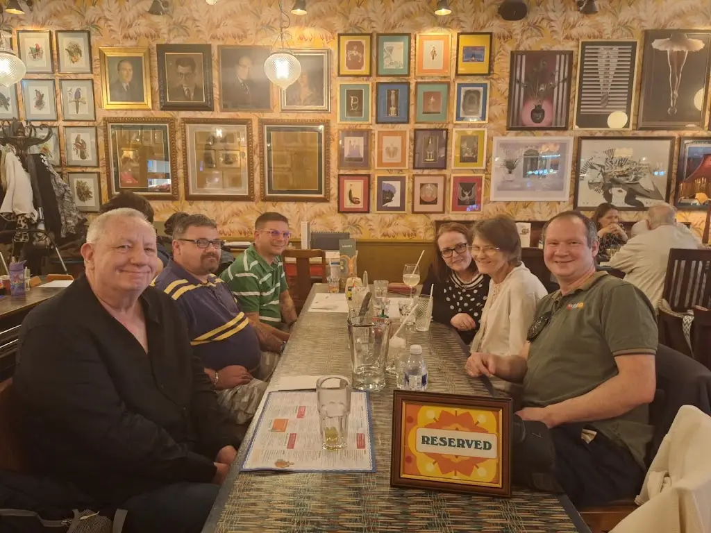 Phil Starr-Mees_Tiempo Lounge_Sutton_recensione