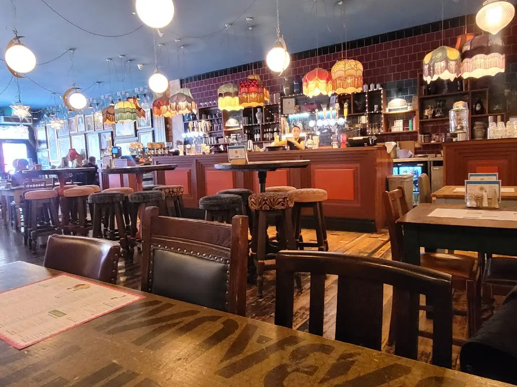 Tiempo Lounge_Sutton_slider_image_1